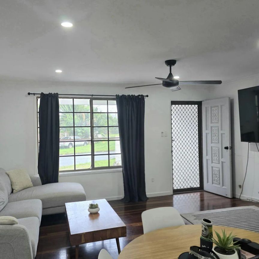 Central Cannonvale Home...Pool Maintenance Included! - Photo 1