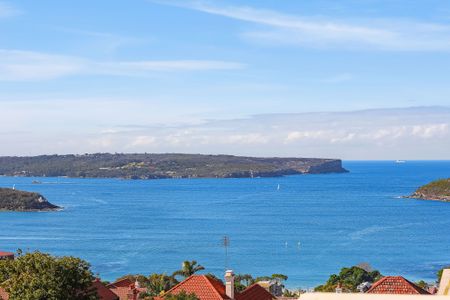 Spacious Two Bedroom Apartment with Study and Stunning Water Views - Photo 3