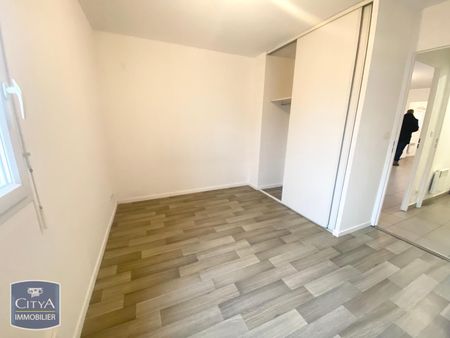Location Appartement 2 pièces 52m² PECQUENCOURT 59146 - Photo 2