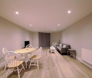 Petersfield Avenue, Slough, Berkshire,SL2 - Photo 5