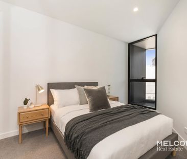 LUXURIOUS 1 BEDROOM AT AURORA TOWER – FURNISHED - Photo 1