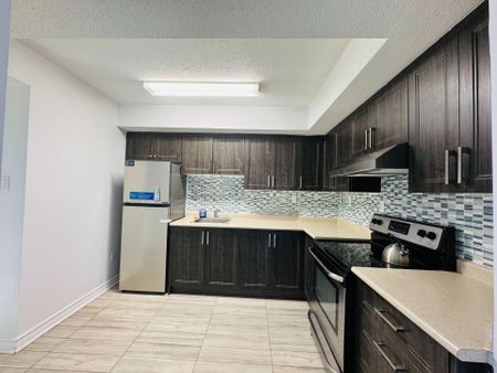 For Lease - 1448 Outlet Drive Unit# 2, Oshawa, Ontario - Photo 5