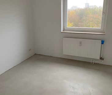 Frisch für Sie renoviert - Dachgeschoss zum Verlieben // DG links - Photo 2