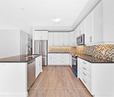 For Lease - 46 Kenesky Drive, Hamilton, Ontario - Photo 4