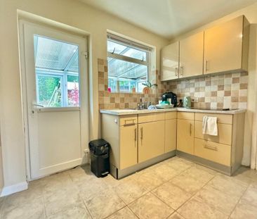Foxley Close, NORWICH - Photo 4