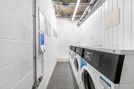 Studio Flat, Howard Lane, S1 - Photo 5