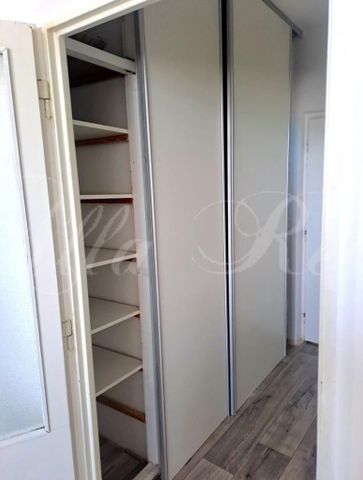 Pronájem bytu 1+kk 24 m2 - Fotografie 4