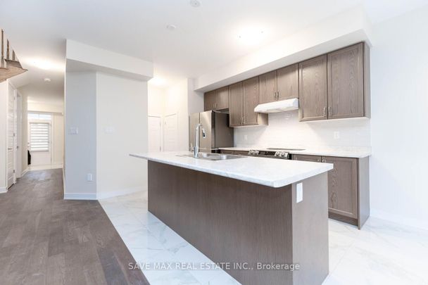 Detached Home For Lease | X8121830 - Photo 1