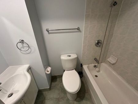 For Lease - 243 Port Royal Trail Unit# Bsmt, Toronto, Ontario - Photo 5