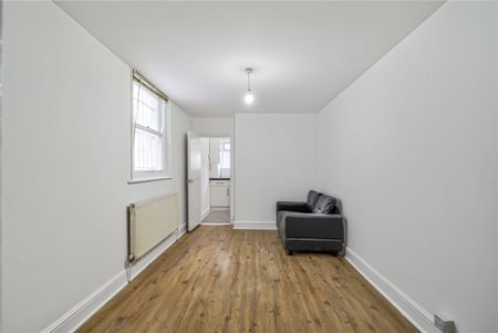 Wandsworth Road, London, SW8 - Photo 5