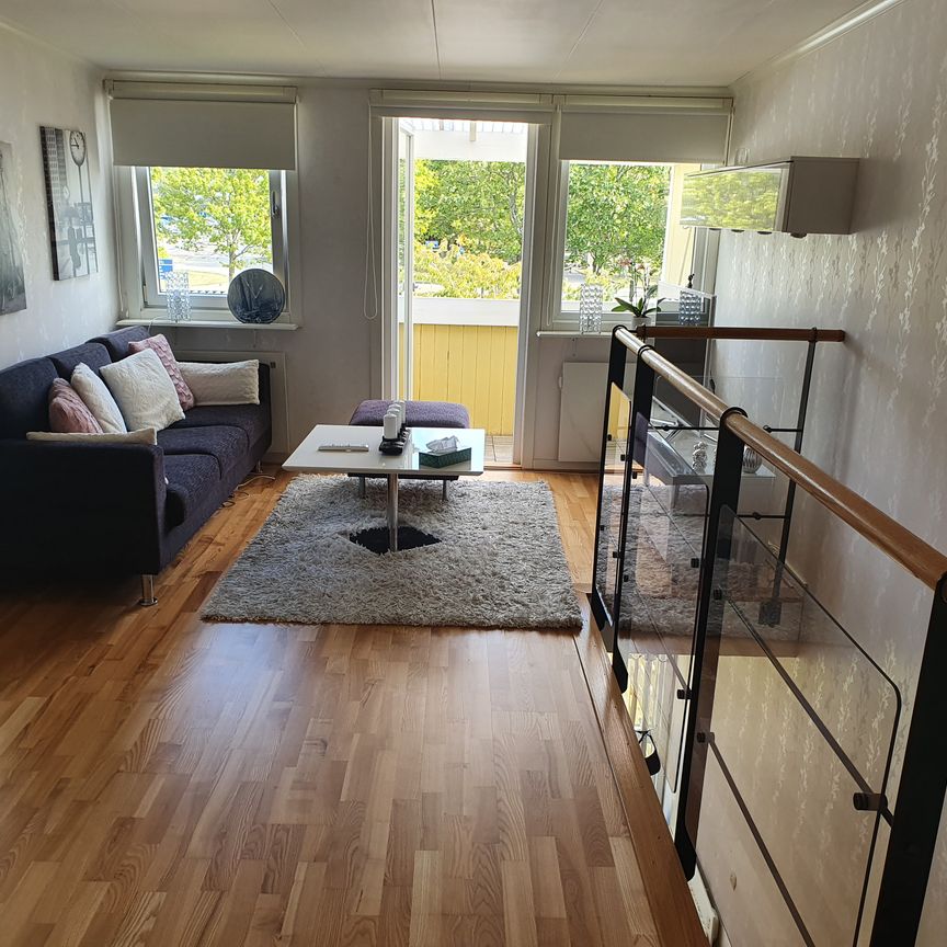 Pärt-antons gata, Västra Frölunda - Photo 1