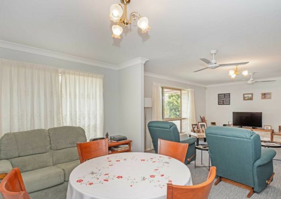 SPACIOUS, IMMACULATE & BEAUTIFULLY MAINTAINED � YOUR IDEAL AVOCA HOME AWAITS - Photo 1