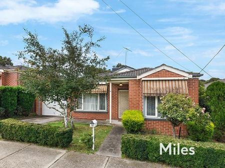 18 Sellars Street, Watsonia - Photo 3