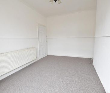 3 bedroom end of terrace house to rent - Photo 5