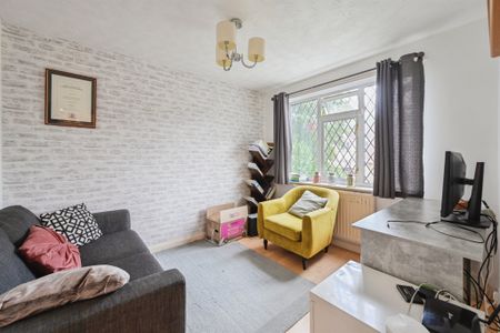 Muirfield Drive, Derby, Mickleover - Photo 2