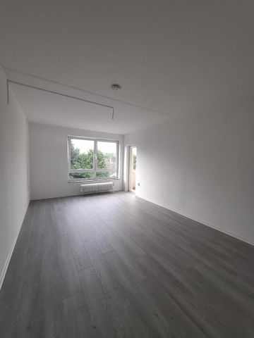 Charmante 3 Zimmer Wohnung mit neu saniertem Bad - Photo 2