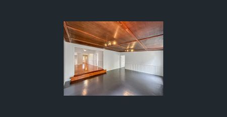 Alot of space to spare - Photo 5