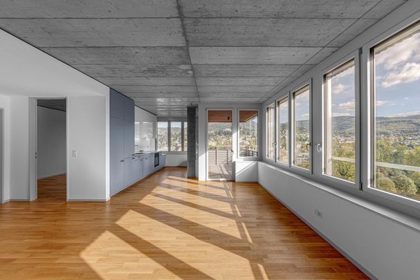 Moderne 3.5-Zimmer-Wohnung mit Weitblick - Foto 1