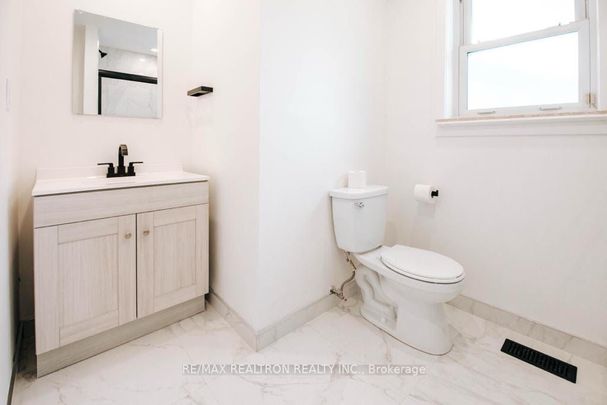 For Lease - 31 Goodman Crescent, Vaughan, Ontario - Photo 1