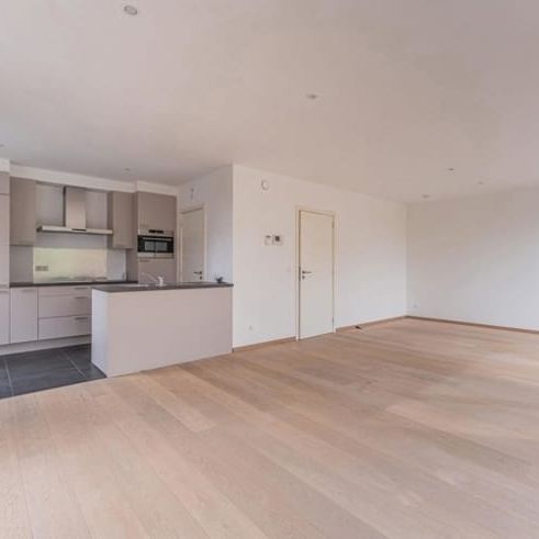 Appartement te huur - Photo 1