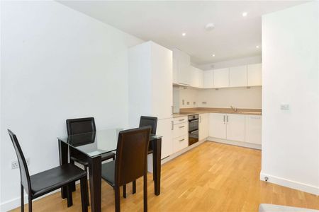 A well-appointed, one bedroom property situated on the 3rd floor of this modern development. - Photo 2