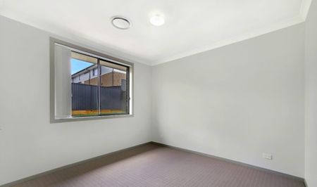 11 Andrew Street, Grantham Farm NSW 2765 - House For Rent | Domain - Photo 3