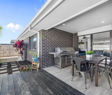 Modern Family Living in the Heart of Newport - Photo 5