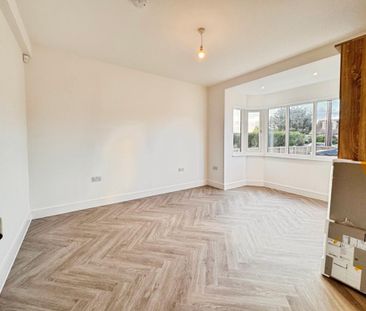 4 bedroom detached bungalow to rent - Photo 2