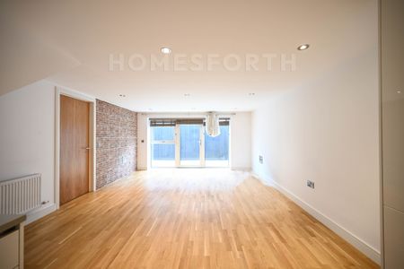 1 Bedroom Flat - Photo 2