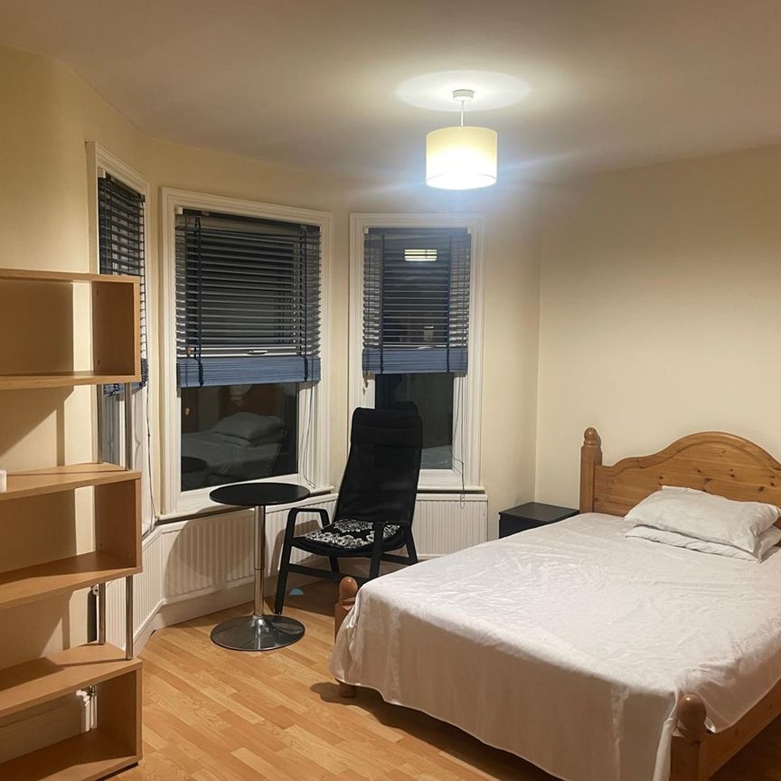 Room in a Shared House, London, N22 - Photo 1