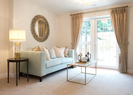 1 bedroom retirement property to rent - Photo 2