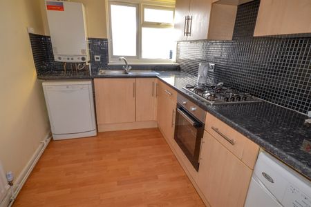 1 bed apartment to rent in York House, Sunderland, SR5 - Photo 3