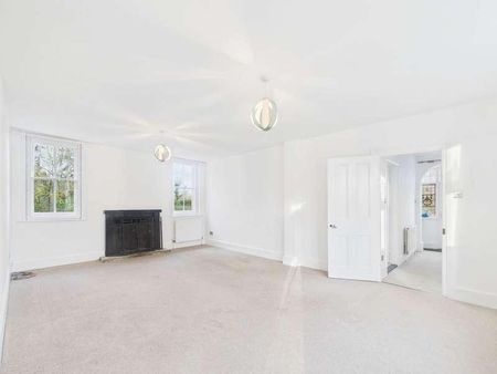 Queen Street, Waddesdon, HP18 - Photo 3