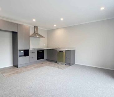 NEAR NEW UNIT IN SOUGHT AFTER LOCATION! - Photo 3