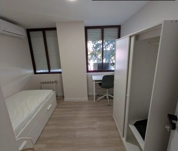 madrid, Community of Madrid 28015 - Photo 4