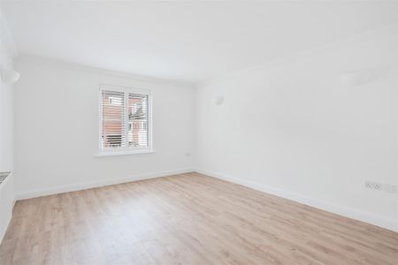 To Let 2 Bed Apartment - Photo 5