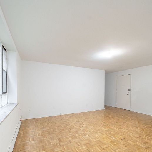For Lease - 77 Erskine Avenue Unit# 202, Toronto, Ontario - Photo 1