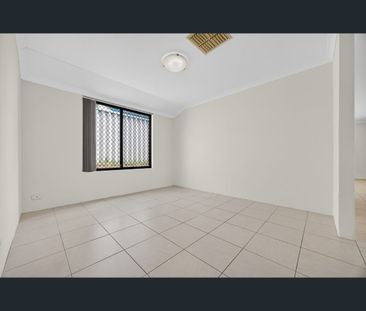 25 Scanlon Way, Lockridge, WA 6054 - Photo 3