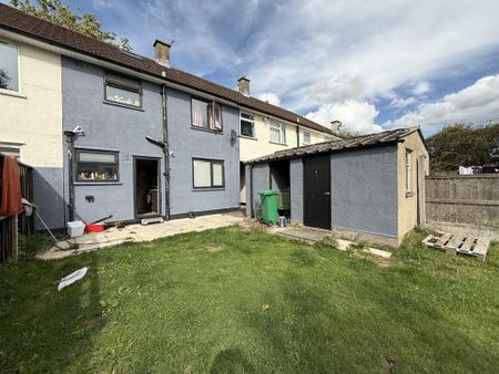 3 bedroom mews to rent - Photo 3