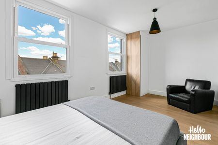 Putney Bridge Road - Photo 5