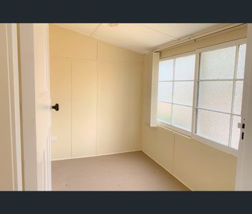 2/7 Chellaston Street, Camden, NSW 2570 - Photo 2