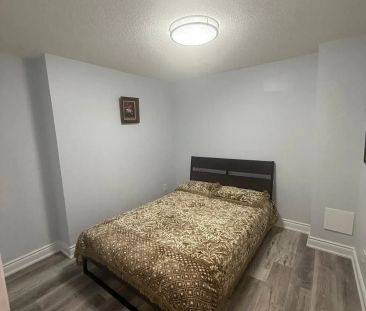 492 Downes Jackson Heights #Bsmt - Photo 6