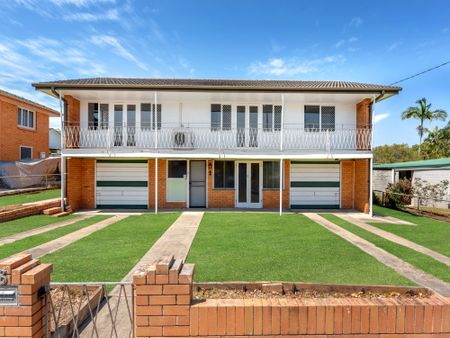 8 Girraman Street, Chermside West QLD 4032 - House For Rent - $800 | Domain - Photo 5