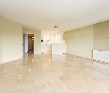 Ruim ongemeubeld appartement met 2 slaapkamers Nieuwpoort - Photo 2