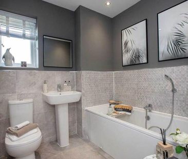 4 bedroom detached house to rent - Photo 3