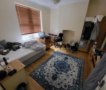 6 bedroom house to rent - Photo 3