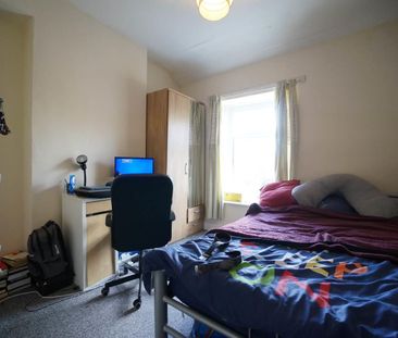 7 St Pauls Terrace - Photo 2