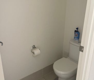 Springfield Lakes - Photo 4