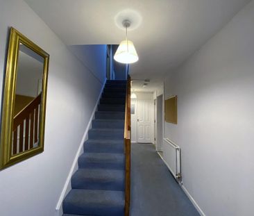 3 bedroom flat to rent - Photo 1
