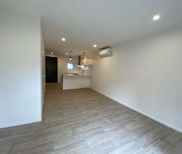 Stanmore Bay Town House - Photo 1